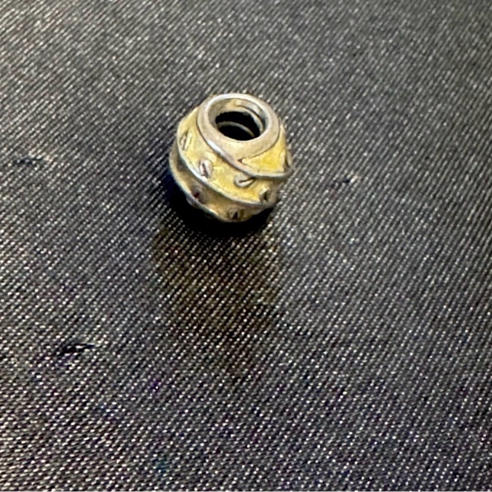 Pandora charm with Silver and Yellow Vine Design - Picture 2 of 2